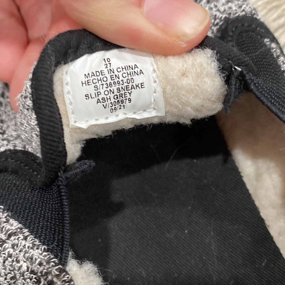 OLD NAVY Sneakers Slip On Black & White Furry Interior Sz 10 - Picture 8 of 8